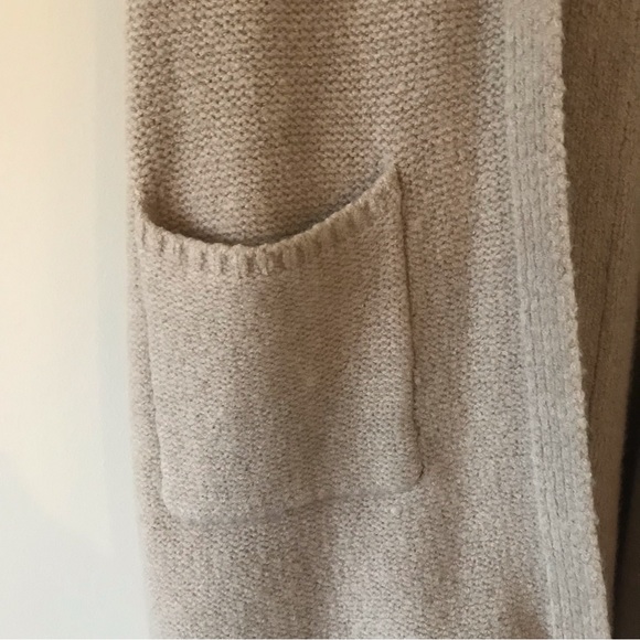 Tahari Wool Blend Pocketed Sleeveless Hooded Tan Cardigan - Size Small - Picture 4 of 8